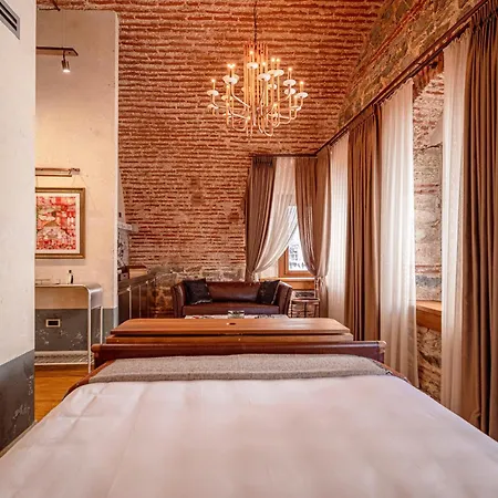 Stone Galata Otel 5*