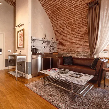 Stone Galata Hotel 5*